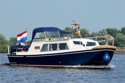 Rental Houseboats De Drait Doerak 850 OK Drachten