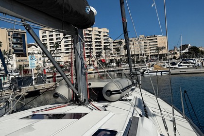 Hire Sailboat Jeanneau Sun Odyssey 469 Palma de Mallorca