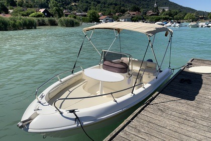 Charter Boat without licence  Beluga 490 Sévrier