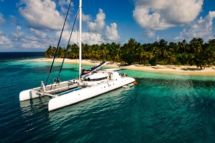Rental Catamaran Nautitech 82 San Blas Islands