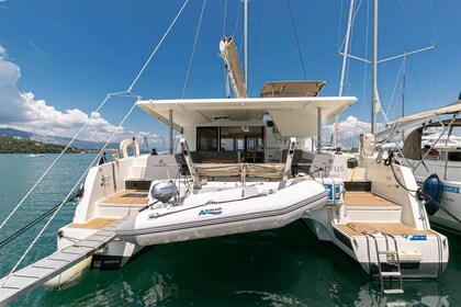 Verhuur Catamaran Fountaine Pajot Fountaine Pajot Lucia 40 Kontokali