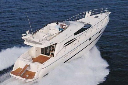Rental Motorboat Cranchi ATLANTIQUE 38 Cascais