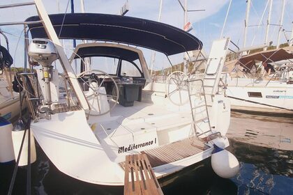 Verhuur Zeilboot Beneteau Oceanis 45 - 4 cab. Pula