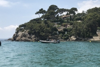 Location Semi-rigide Joker Boat Clubman 28 Le Pradet