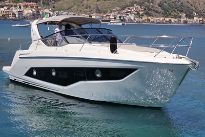 Hire Motorboat Cranchi ZAFFIRO 35 Taormina