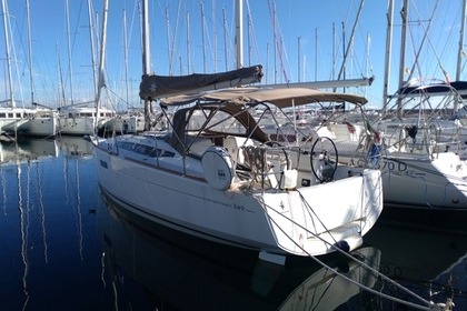 Rental Sailboat Jeanneau Sun Odyssey 349 - 2 cab. Portisco