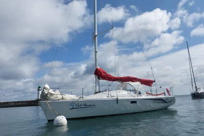 Hire Sailboat JEANNEAU JOD35 Arzon