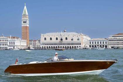 Alquiler Lancha MOSCHETTIERE ONE OF ONE  1980 Venecia