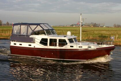 Rental Houseboats Privateer 37 Terherne