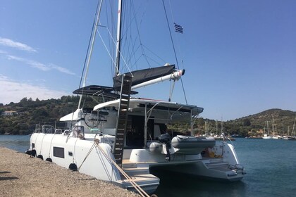 Hire Catamaran Lagoon-Bénéteau Lagoon 42 - 4 + 2 cab. Preveza