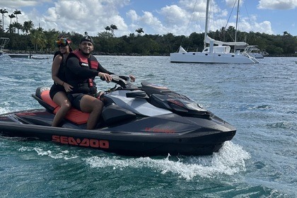 Rental Jet ski Seadoo GTI 170 Fort-de-France