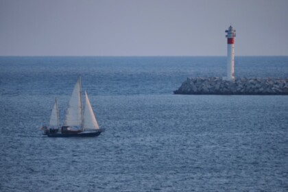 Miete Segelboot ROBERT TRUCKER ( GBR ) ERIKA 49 - TMDE- 490 Cádiz