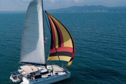 Hire Catamaran Fountaine Pajot Tobago 35 Bandol