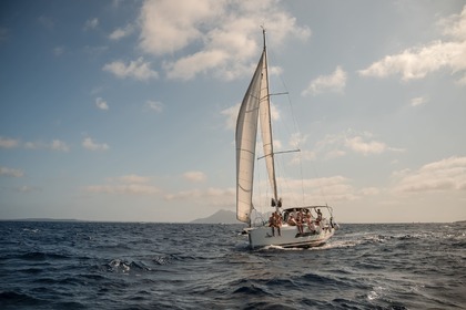 Hire Sailboat Dufour 37 Castellammare del Golfo