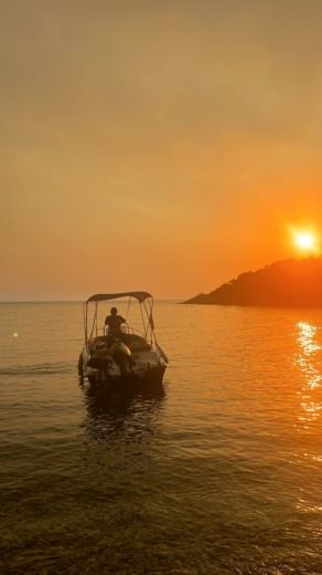 Πόρτο Χέλι Motorboat Nireas comfort 490 alt tag text