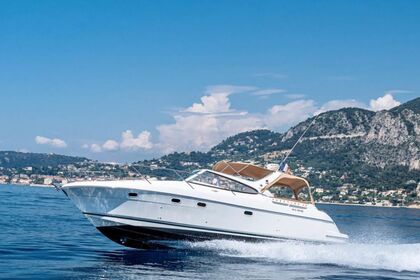 Rental Motorboat Jeanneau Prestige 34 Capri