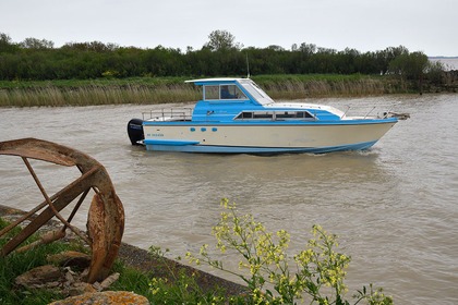 Location Bateau à moteur Guy Couach 960 Valeyrac