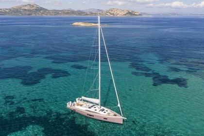 Charter Sailboat  Oceanis 52 Cugnana Verde