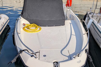 Location Bateau à moteur Quicksilver Sundeck 605 cruiser Six-Fours-les-Plages