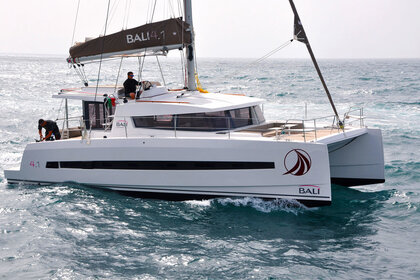 Alquiler Catamarán Catana Bali 4.1 - 4 cab. Kaštela