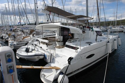 Miete Katamaran Fountaine Pajot Lipari 41 Punat