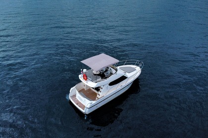 Rental Motorboat Jeanneau Prestige 32 flybridge Hvar