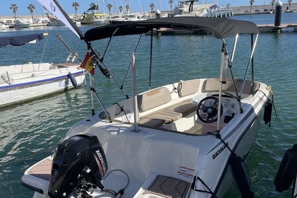 Rental Boat without license  Quicksilver 475 aXess Sitges