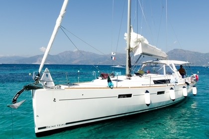 Miete Segelboot Beneteau Oceanis 45 La Spezia