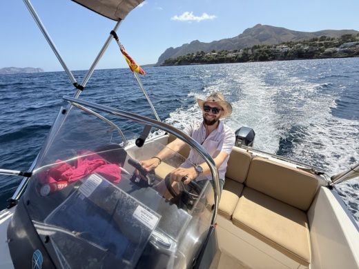 Porto di Alcudia Without license Quicksilver Activ 455 Open alt tag text