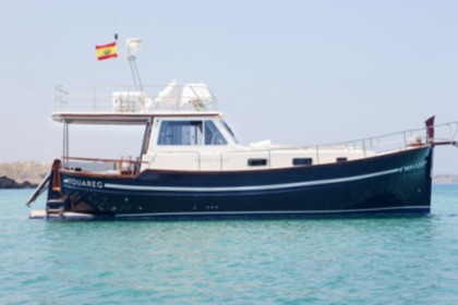 Verhuur Motorboot Menorquin Yacht 120 Maó
