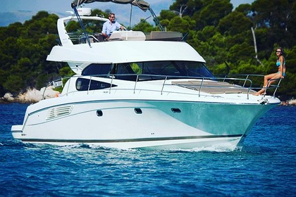 Noleggio Yacht a motore Jeanneau Prestige 42 Monopoli