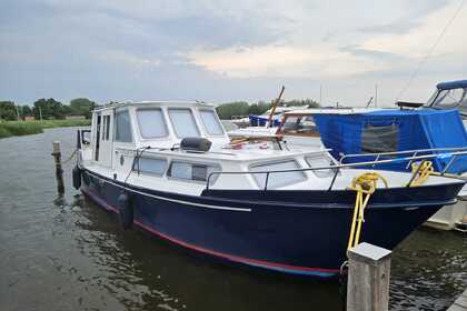 Rental Motorboat Valkkruiser Valkkruiser Leeuwarden