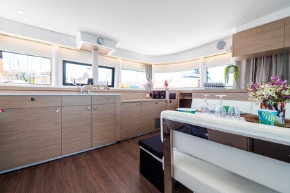 Hyra båt Katamaran Lagoon Lagoon  43 Msida