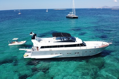 Alquiler Yate a motor Baglietto 24 metros Ibiza