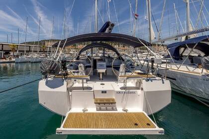 Hyra båt Segelbåt Bavaria Yachtbau Bavaria C42 Split