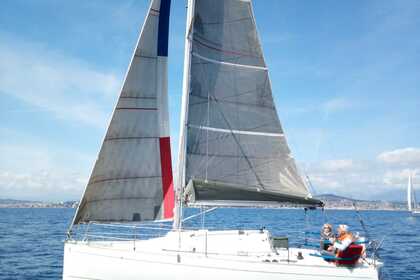 Location Voilier Beneteau First 27.7 Antibes