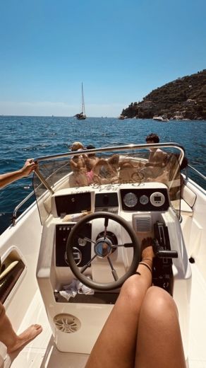 Салерно Motorboat TERMINAL FREESTYLE 21 alt tag text