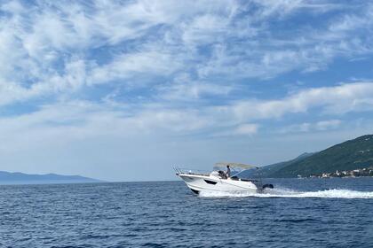 Miete Motorboot Jeanneau cap camarat 8,5 cc Opatija