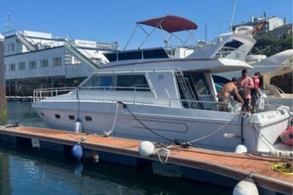 Rental Motorboat Ferreti 37 Fly Vigo