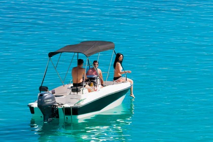 Чартер лодки без лицензии  Compass 155cc Фалираки