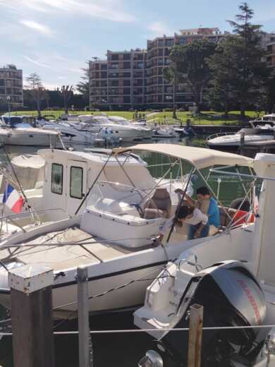 Mandelieu-la-Napoule Motorboat Quicksilver Activ 605 Sundeck alt tag text