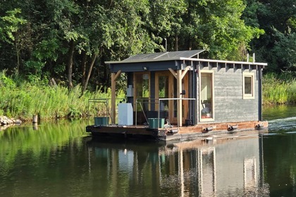 Hyra båt Husbåt Eigenbau Hausfloos Rüdersdorf bei Berlin