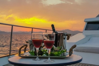 Verhuur Motorjacht Aslı Manufature Luxury Yacht Bodrum