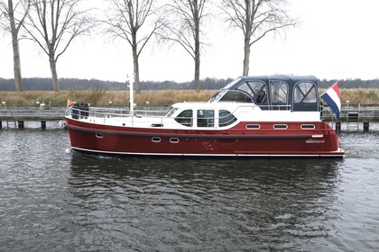 Charter Houseboat Abim 134 Terherne