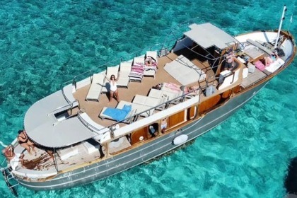 Чартер Моторная яхта F.lli canale F.lli canale Салерно