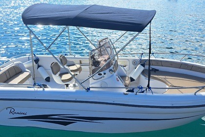 Charter Motorboat Ranieri Voyager Cres
