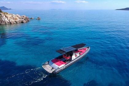 Hire Motorboat Unlimited RIBs Unlimited 32 Ithaca