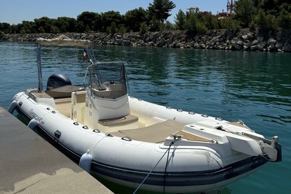 Miete RIB Capelli Tempest 700 Marseille