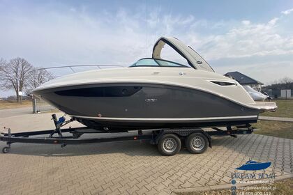 Rental Motorboat Sea Ray 265 Sundancer Gizycko