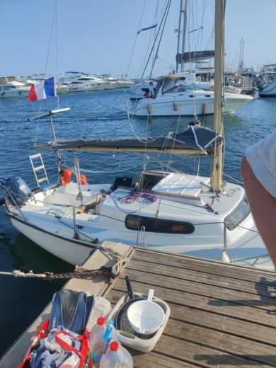 Toulon Sailboat Edel 2 alt tag text